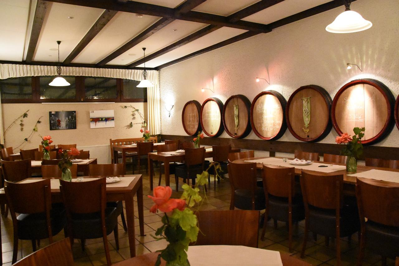 Gaestehaus Wein Im Turm Longuich Zewnętrze zdjęcie